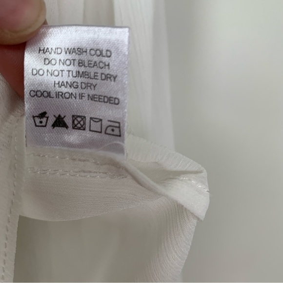 Majorelle Cream Sheer Top with Ruffle Detail Size XL - Picture 9 of 9